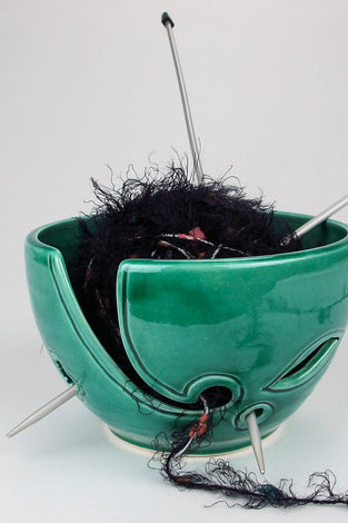 Emerald green yarn bowl leaves