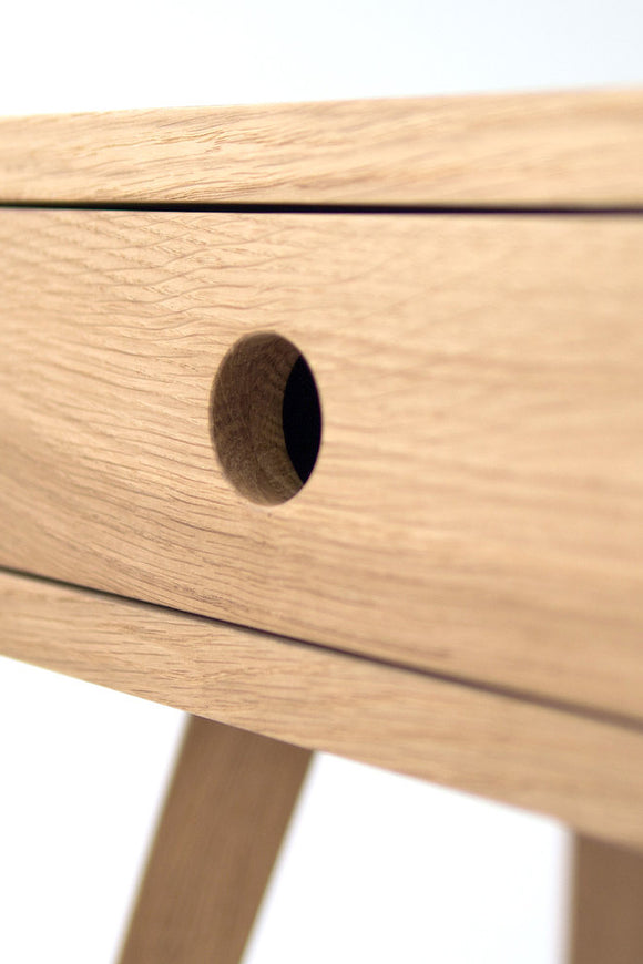 Night stand bedside table